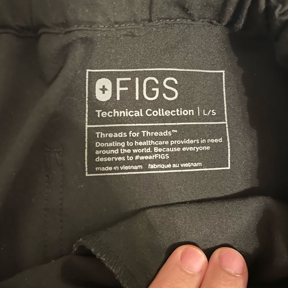 Figs black scrub bottom. Worn a few times